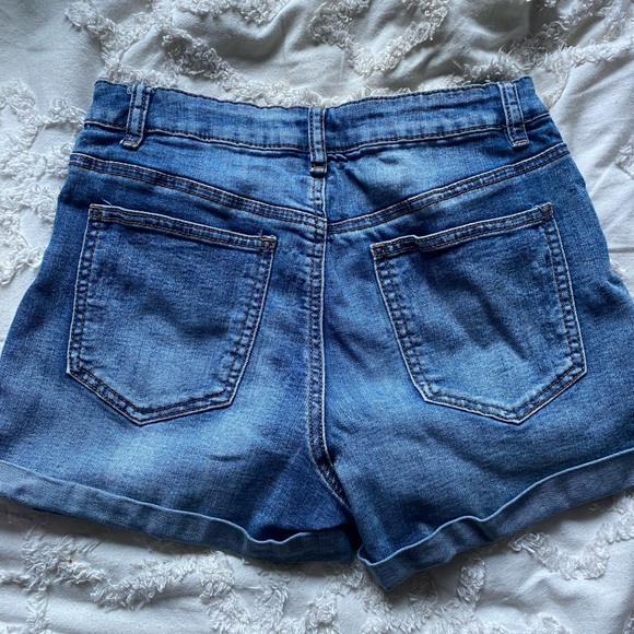 Blue Jean shorts - Picture 4 of 4